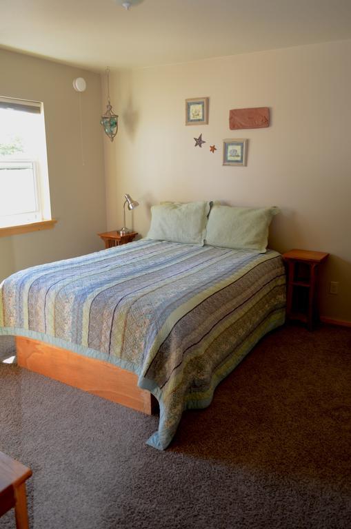 Bay Avenue Inn Homer Room photo