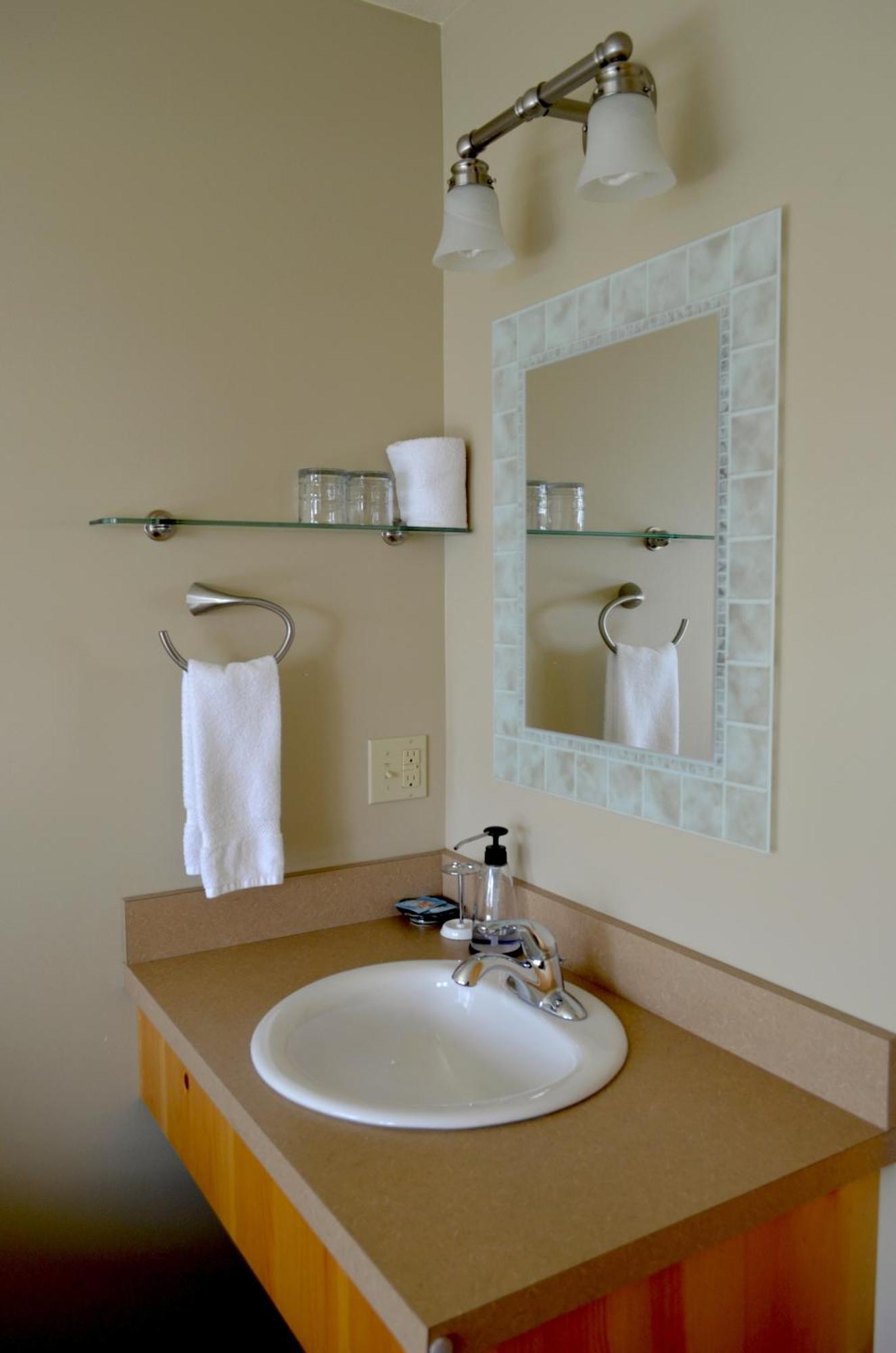 Bay Avenue Inn Homer Room photo